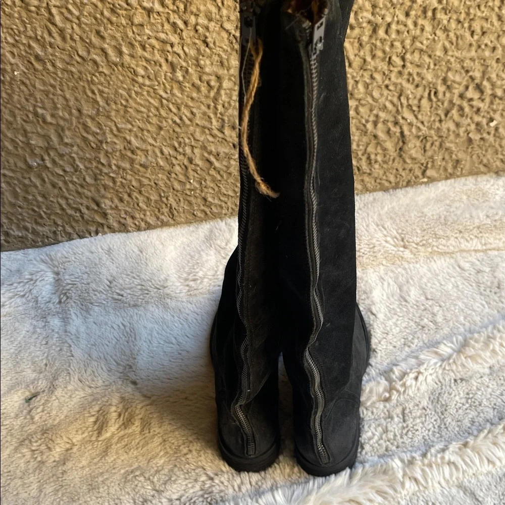 Born Borman Black Suede Knee-High Boots round toe